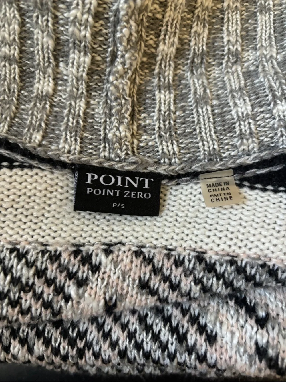 POINT ZERO cardigan - Picture 5 of 5